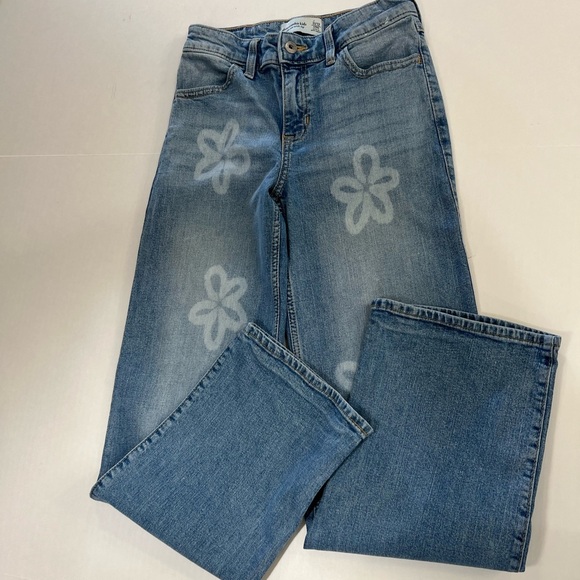 Abercrombie Kids Blue Straight Leg Jeans with Floral Design - Picture 1 of 14